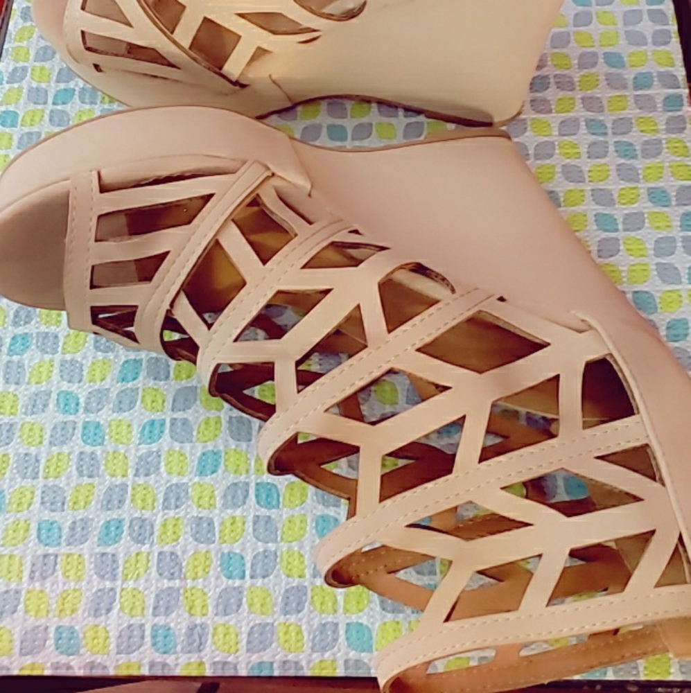 Platform wedge shoes